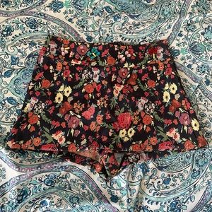 Zara floral skort- Trafaluc collection